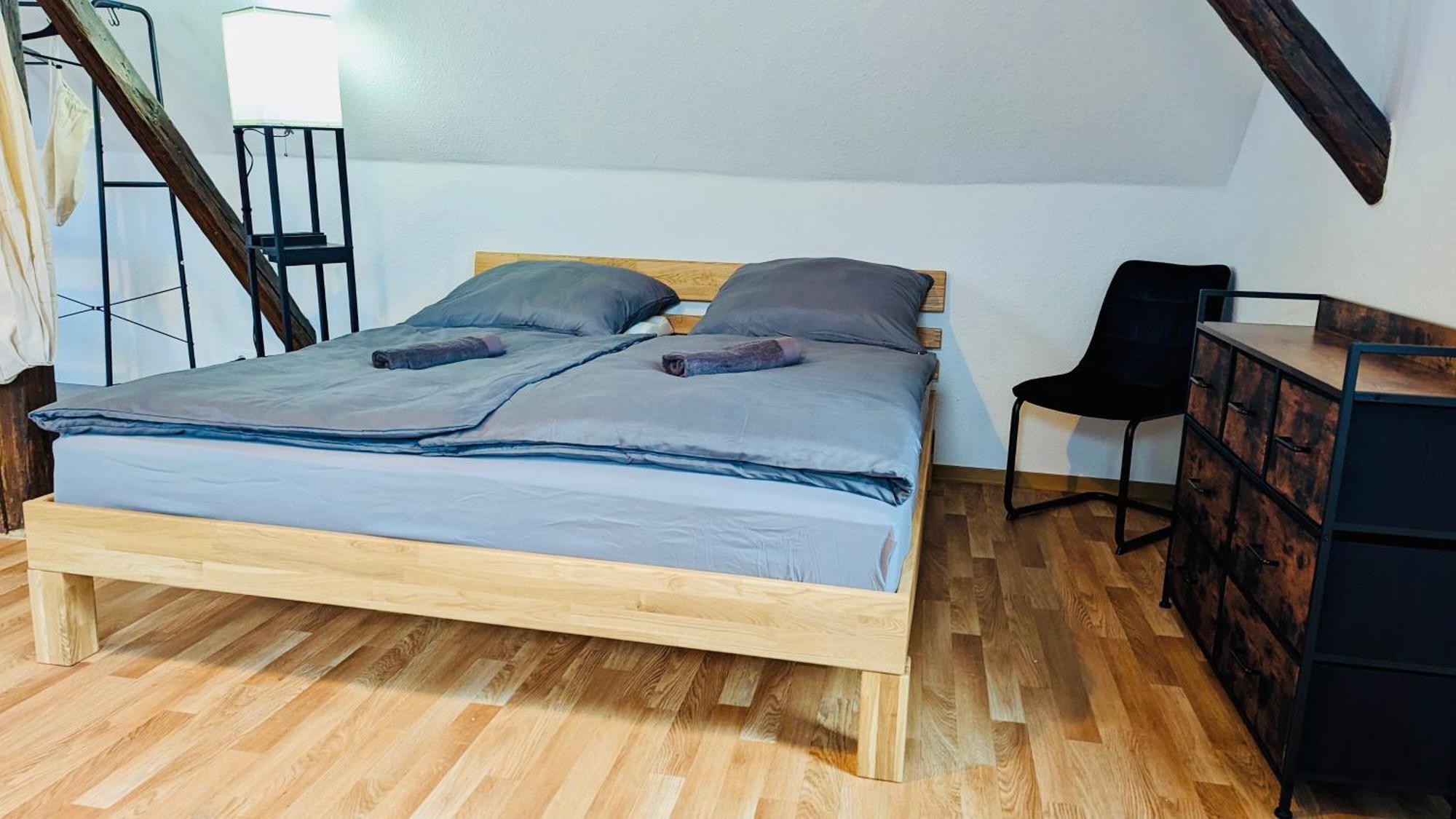 Die Arche - Eigene Haushaelfte Im Stadtzentrum Arnstadt Eksteriør bilde